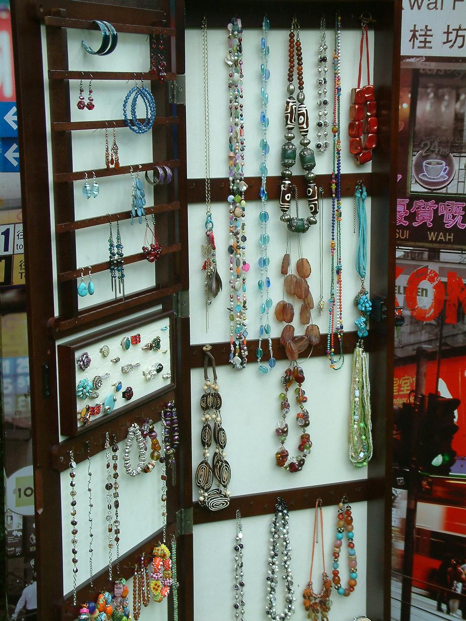 Foto: sieradenspiegelkast looreena