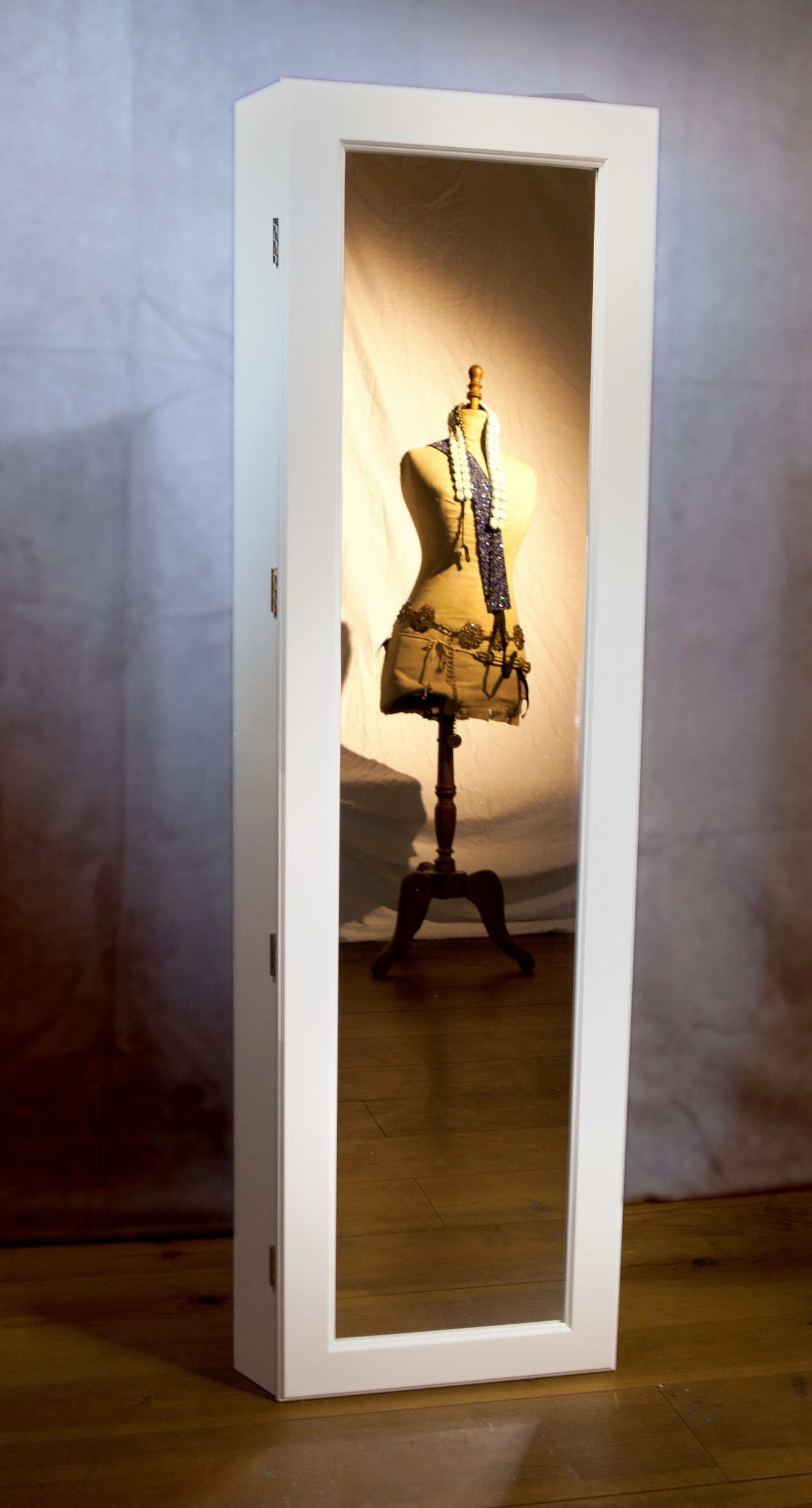 Foto: w3 Sieradenkast Mona voorkant