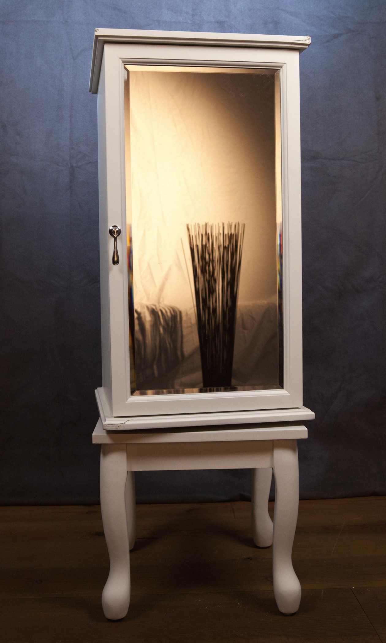 Foto: w3 Sieradenkast tracy draaiend