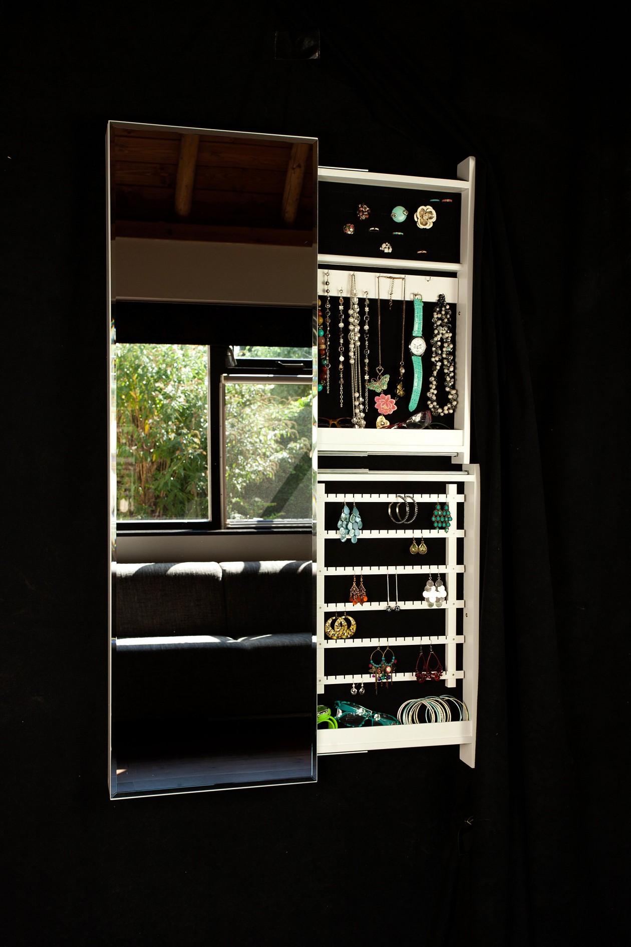 Foto: w3 Sieradenkast Lola open