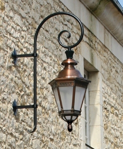 Foto: buitenlamp roger pradier aan krul citadel