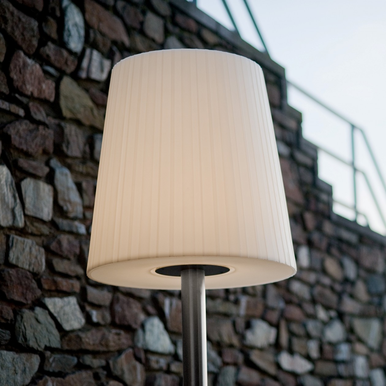 Foto: w3 Schemerlamp leuchte LED   kopie