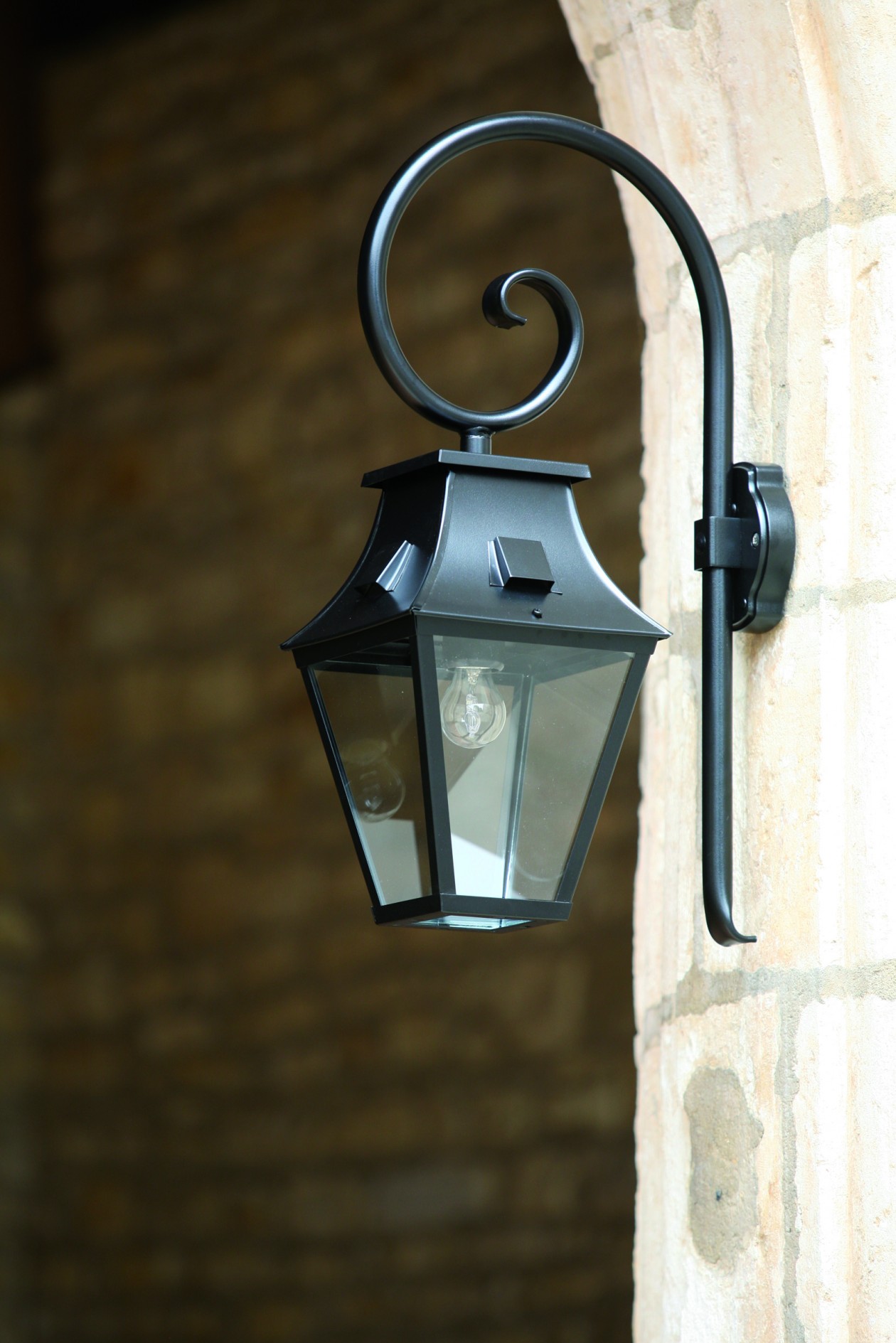 Foto: w3 VIEILLE FRANCE buitenlamp krul VF1930