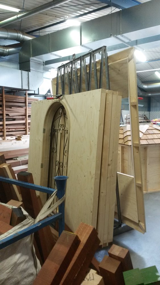 Foto: Finnlogs houtbouw houtskeletbouw Orthodox kapelletje 14