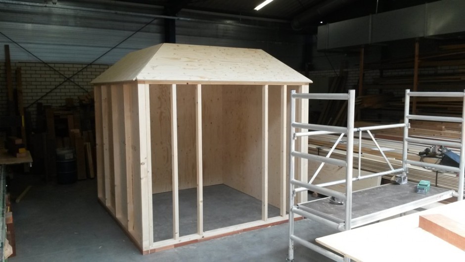 Foto: w3 Finnlogs houtbouw houtskeletbouw Orthodox kapelletje 2