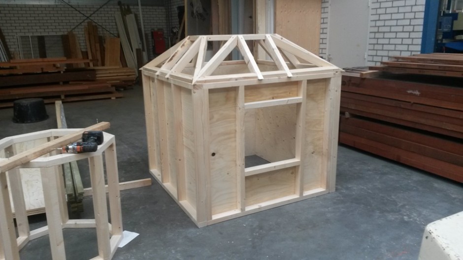 Foto: w3 Finnlogs houtbouw houtskeletbouw Orthodox kapelletje 5