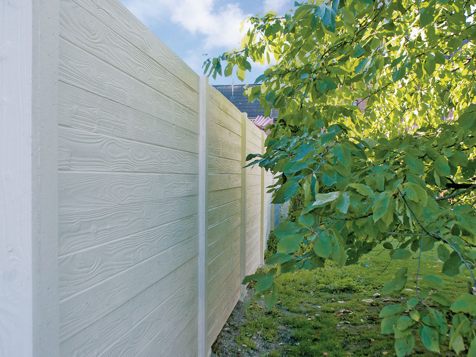 Foto: Betonschutting hout design  prestige
