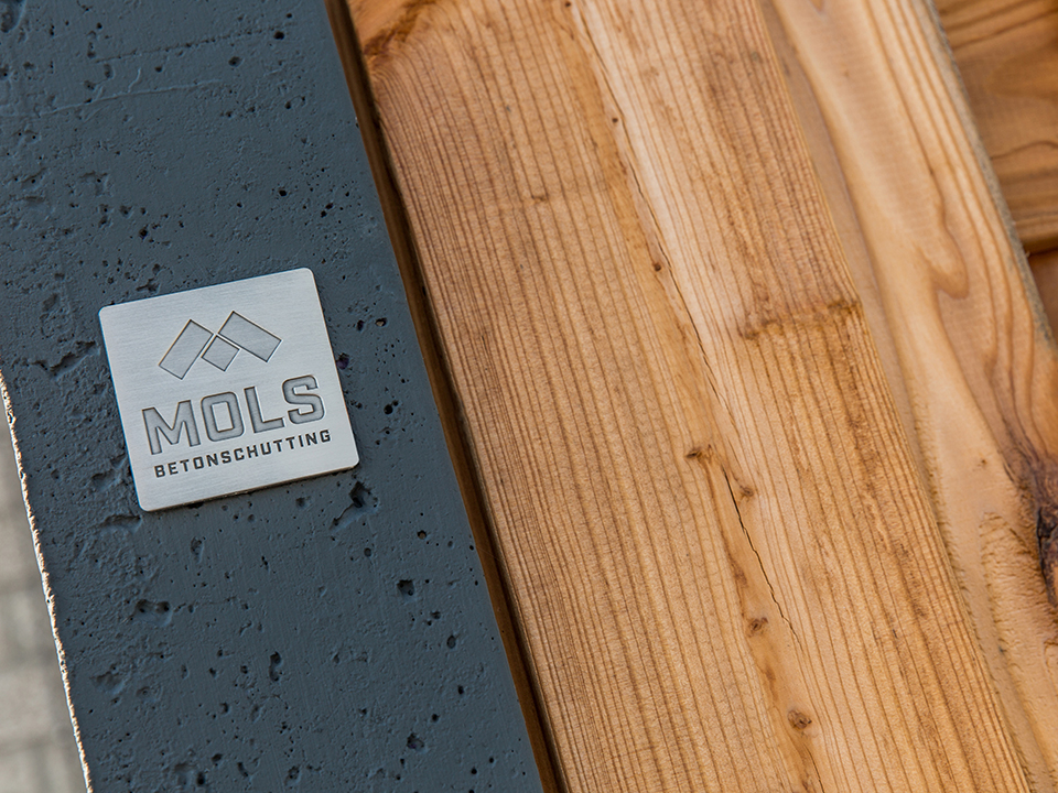 Foto: Luxe hout betonschutting 02