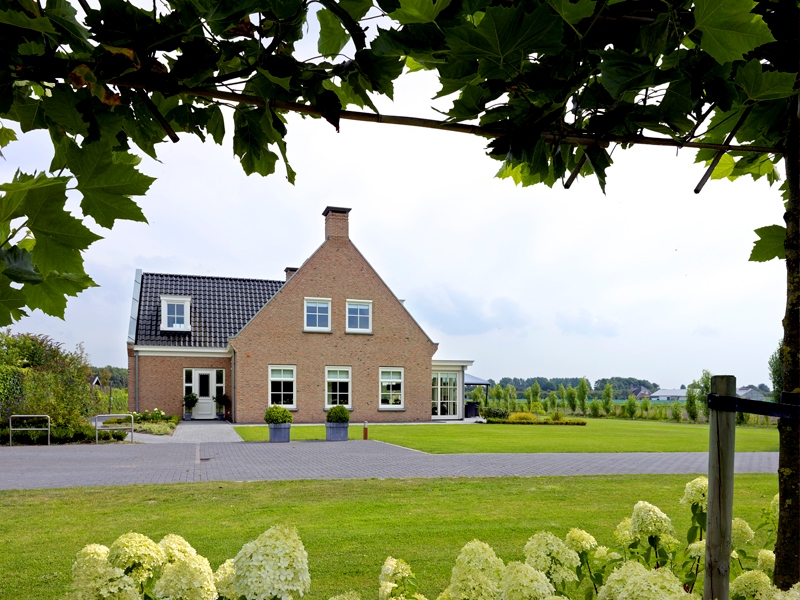 Foto: R1003 16 800x600