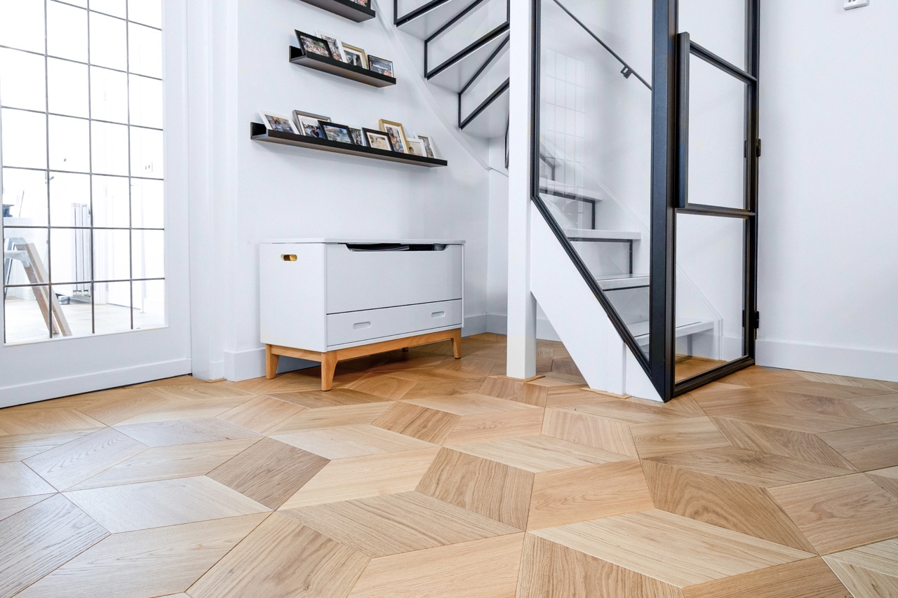 Foto : Houten Vloer in Uniek 3D Cube Patroon